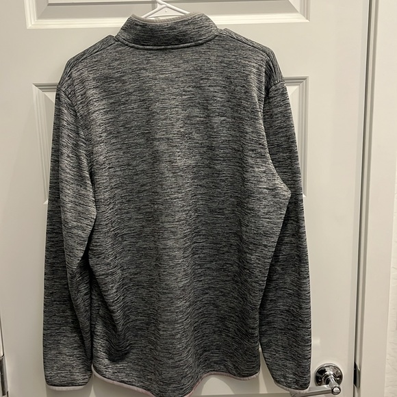 Under Armour Men’s Heathered Gray 1/4 zip Pullover Size L - Picture 6 of 9